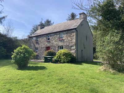 Doon Cottage Images doon cottage right front authentic Irish cottage Kerry Way Tahilla